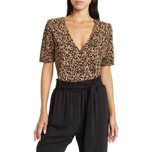 WAYF Leopard Print V-Neck Women's Bodysuit Size Small